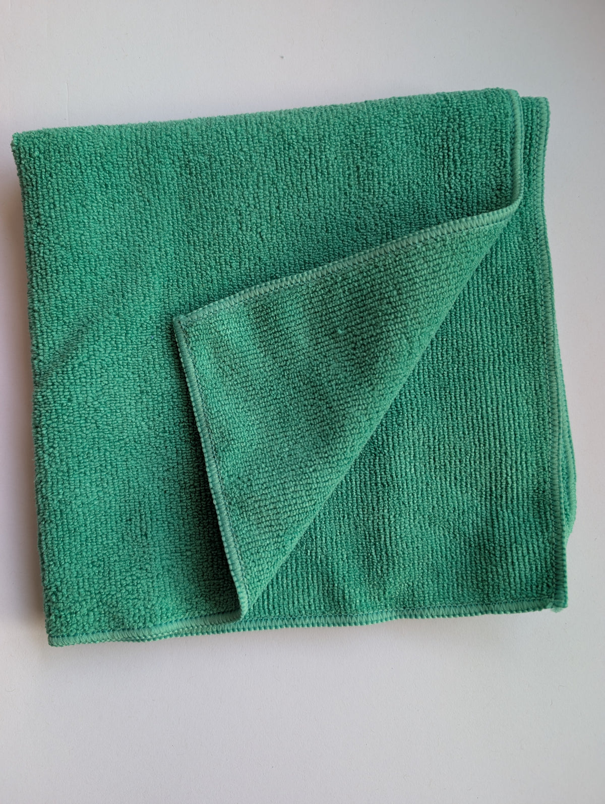 CleanBow premium microfibre cleaning cloths 40x40cm in green